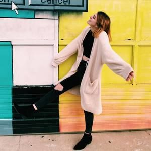 Meet your Posher, Emma